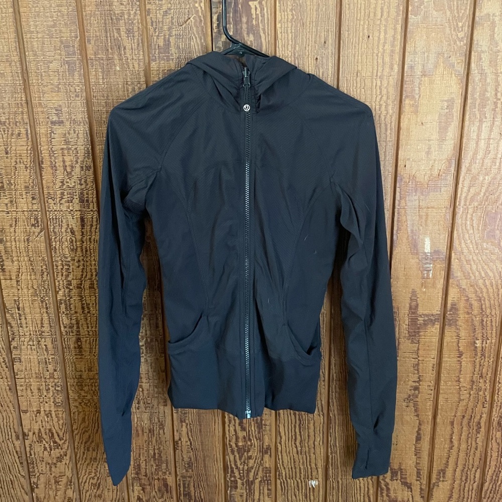 LULU LEMON BLACK JACKET